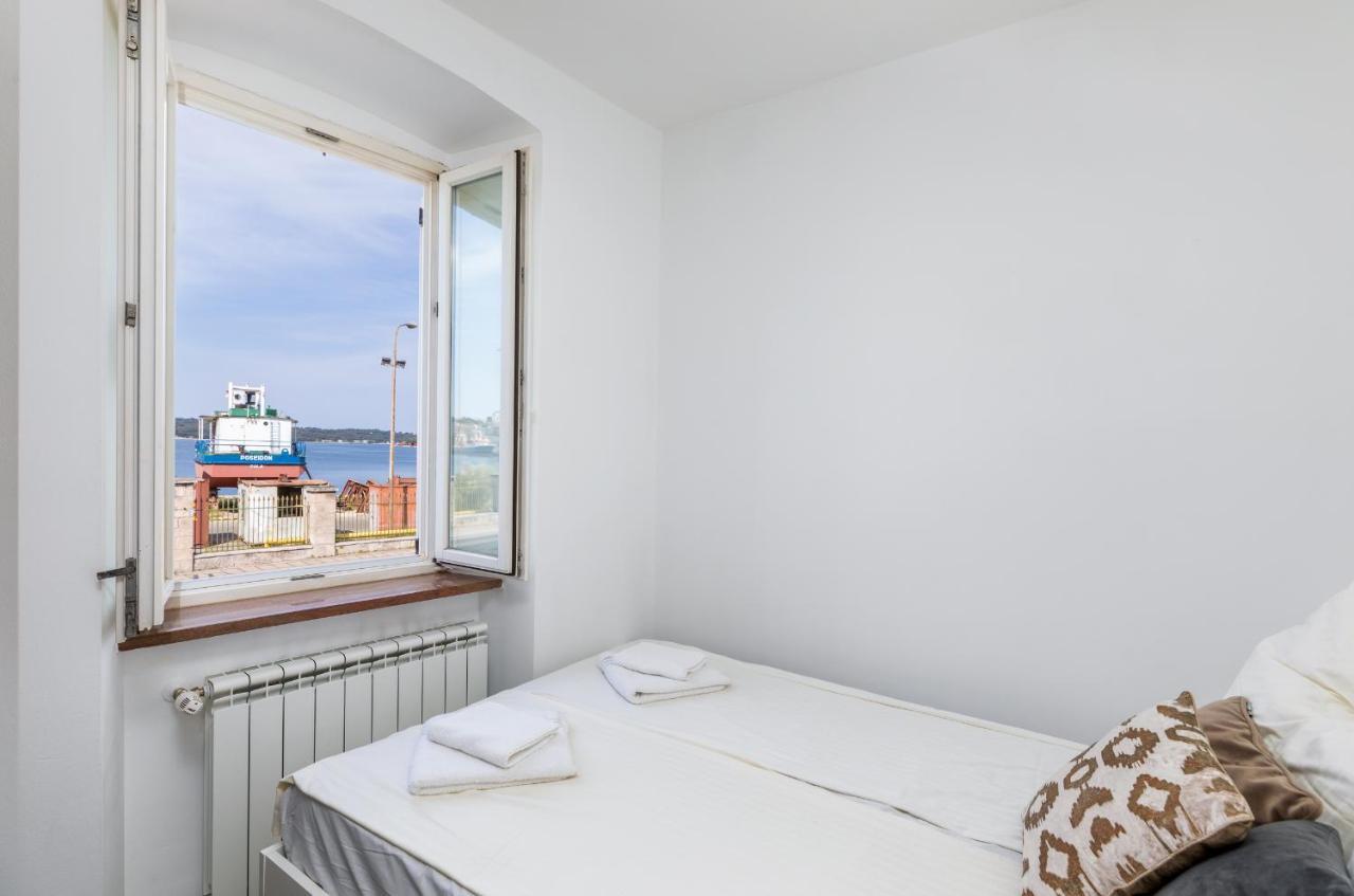Apartment Augusto - Sea View Pula Exterior foto